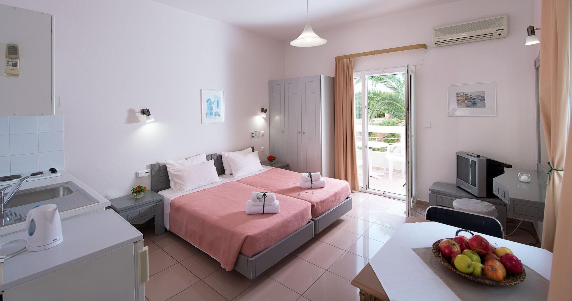 Scala Hotel-Apartments Agia Pelagia  Room photo